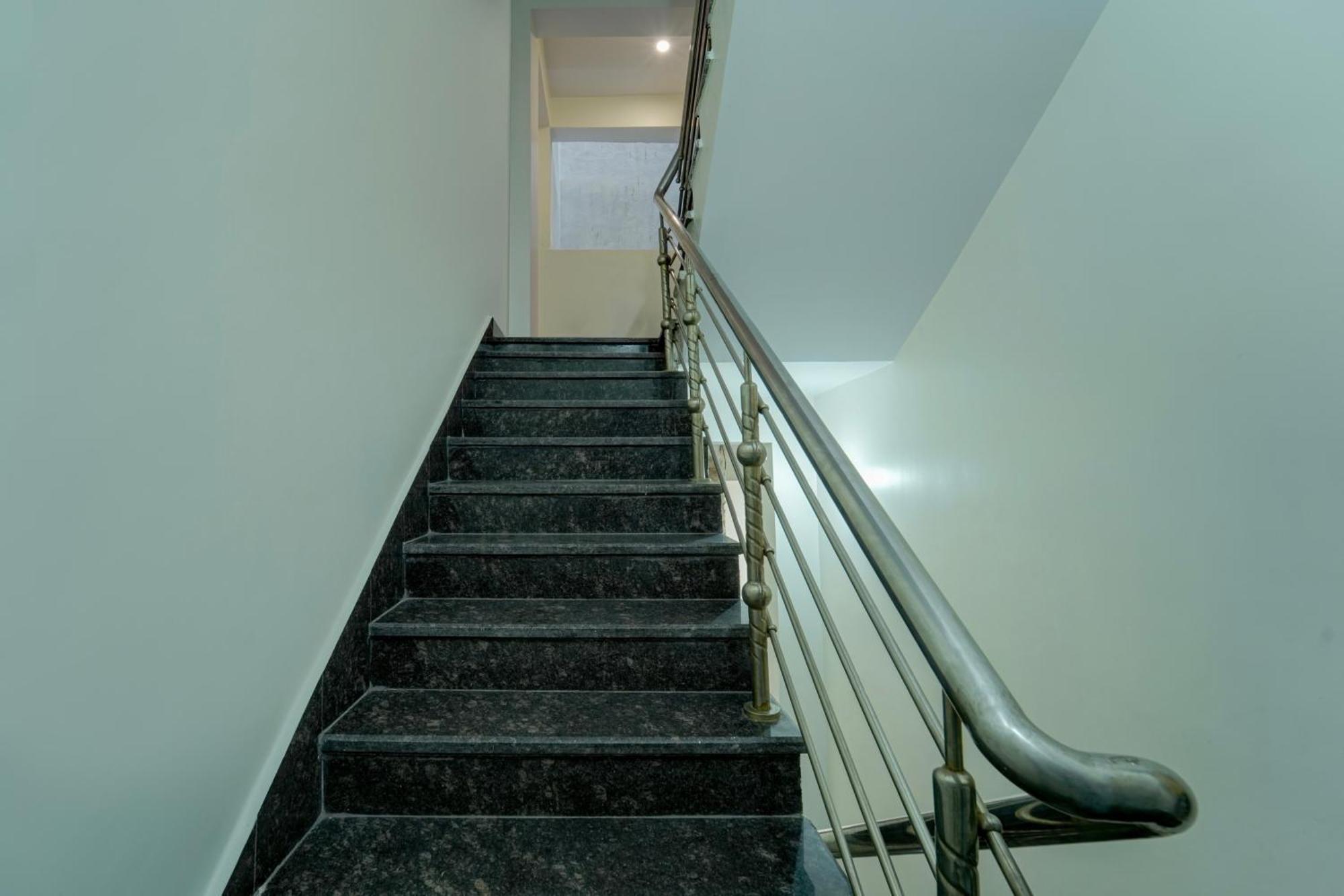 Super Hotel O M. S. Inn Patna  Eksteriør bilde